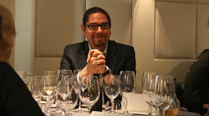 Óscar Cárdenas, sumiller de Bodegas Luis Cañas