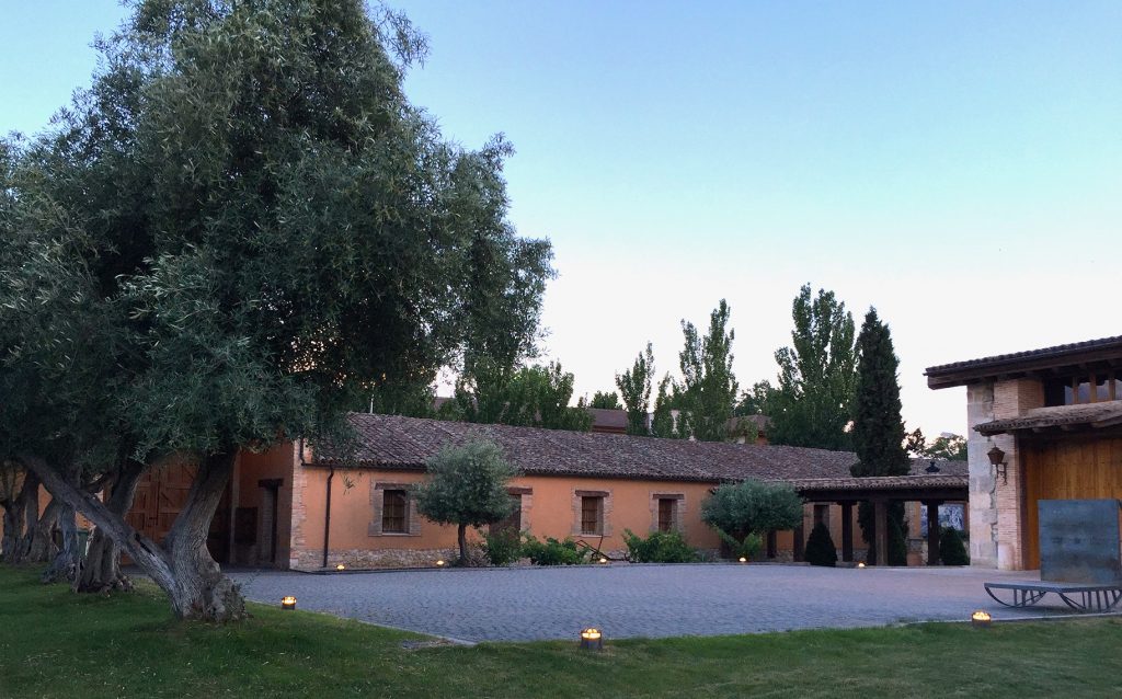 Bodegas Convento de San Francisco en Viavélez